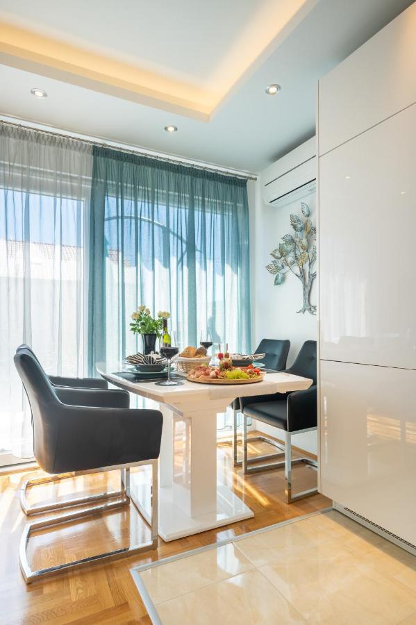 Apartment Tikvarin, Kastel Kambelovac Kaštela Buitenkant foto