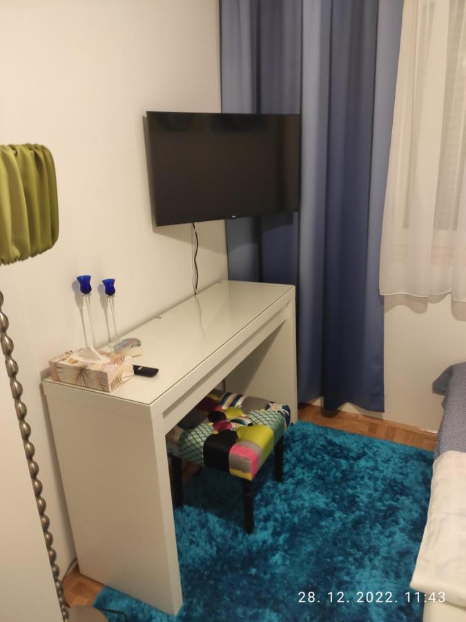 Apartment Tikvarin, Kastel Kambelovac Kaštela Buitenkant foto